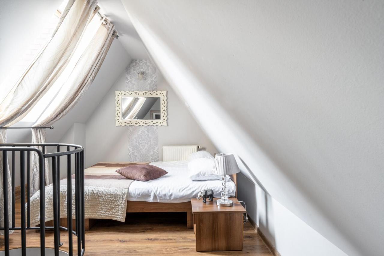 Prestige Na Stromej Apartmán *